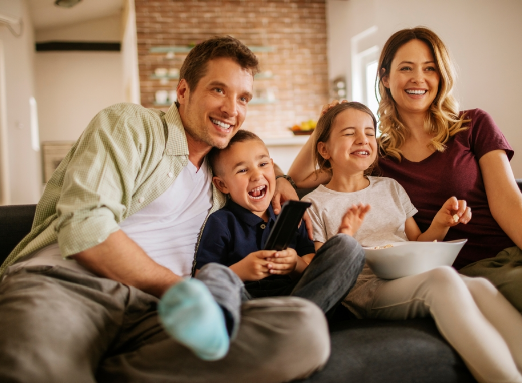 a family in Fort Wayne, IN satisfied with their HVAC service appointment